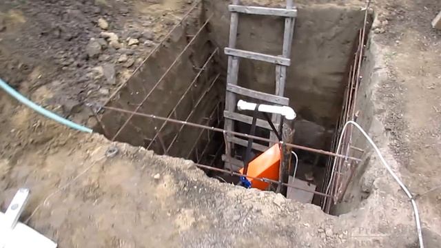 Как сделать бетонный приямок (кессон) своими руками