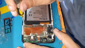 Замена экрана Infinix Hot 12 X6817 Cracked Screen Restoration - Rebuild Broken Phone