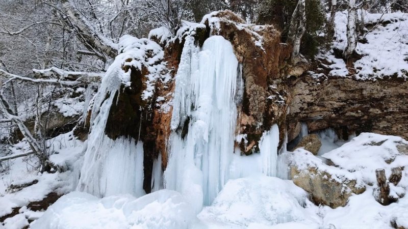 Зимний водопад ''Плакун''