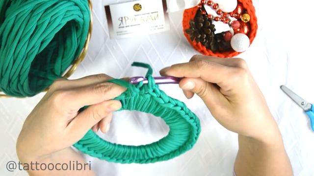 Рождественский венок из трикотажной пряжи смотреть онлайн