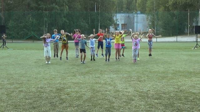 Танец от 1 отряда - ДОЛ "Голубое озеро"