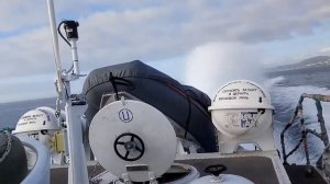 Перегон нового Мангуста с Холмска в Невельск 24.09.2017, скорость 41.1 узла