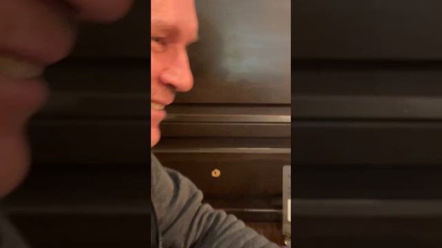 Дед снова ОТЧИБУЧИЛ! Хохма в пиццерии 🤣