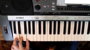 Видеоурок на синтезаторе Голубка