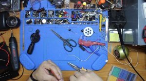 Зимняя удочка с сигнализатором поклевки.Зимняя удочка с сигнализатором поклевки.