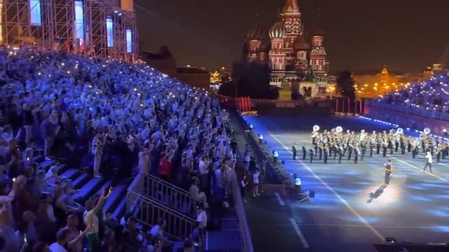 Шаман поёт у Кремля смотреть онлайн