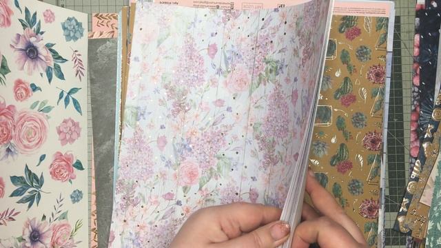 СКРАПБУКИНГ: разбираю бумагу от Арт-Узора полистно. Расхомяк :) смотреть онлайн