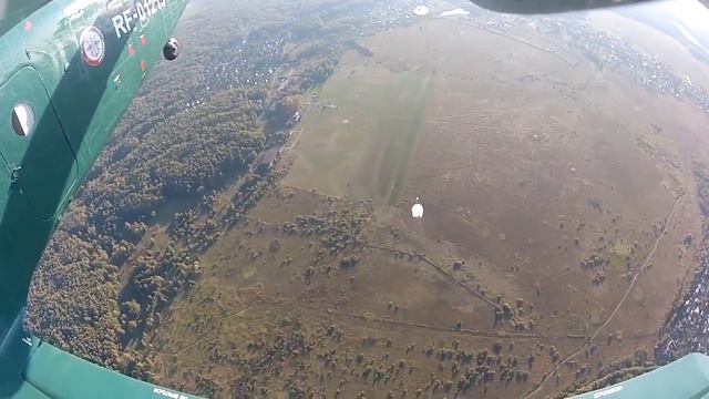 ПЕРВЫЙ ПРЫЖОК С ПАРАШЮТОМ