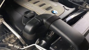 Посторонний стук при работе мотора BMW X5 3.0d M57N2