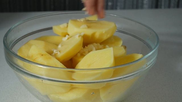 СКУМБРИЯ ЗАПЕЧЁННАЯ С КАРТОФЕЛЕМ В ДУХОВКЕ на фольге. Время приготовления 45 минут