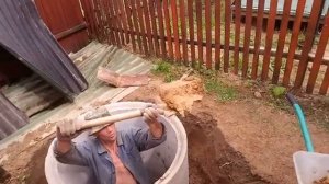 Врываем кольца под туалет/Дела дачные 08.17/ Канал Давай поговорим