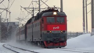Электровоз ЧС7-021 с пассажирским поездом №207 "Самара - Москва"