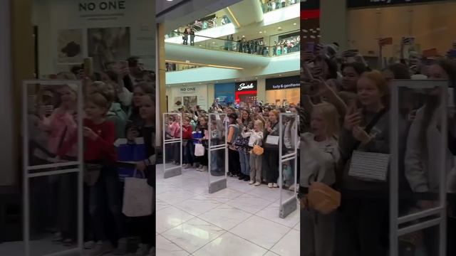 Фан встреча в Питере 20.05. Было КРУТО?❤️ #питер #a4 #maryana #сходка смотреть онлайн