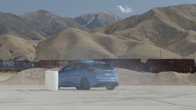 Ford Focus RS with Ford Performance Drift Stick смотреть онлайн