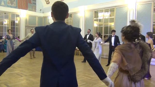 Кросс степ вальс. Царский бал. балансе.рф смотреть онлайн