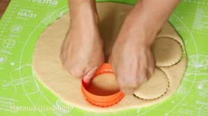 Простейший РЕЦЕПТ Мягких КОРЖИКОВ на СМЕТАНЕ за 15 минут! ЛЮБИМАЯ Домашняя ВЫПЕЧКА к Чаю.