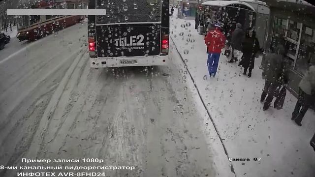 ИНФОТЕХ AVR 8FHD24 видеозапись (снег с дождем) с камеры автобуса