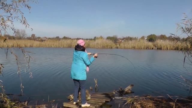 Свекровь учит невестку ловить рыбу ст. Кирпильская Усть-Лабинский район влог смотреть онлайн