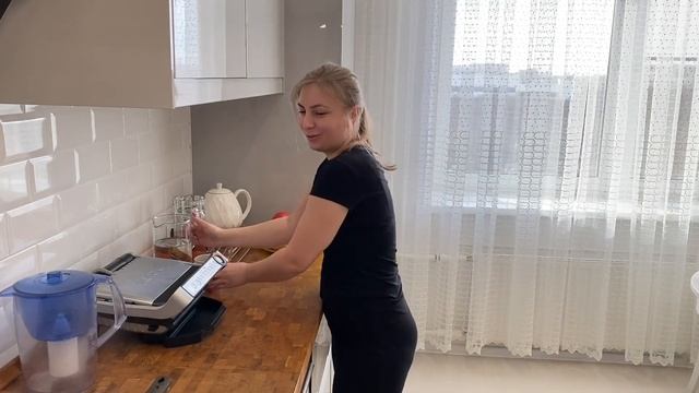 Аквариум с золотыми рыбками/Вкусные котлеты/Сельдь под шубой