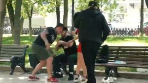 ЭДВАРДУ БИЛЛУ ДАЛИ БУТЫЛКОЙ ПО ГОЛОВЕ ВО ВРЕМЯ ПРАНКА | EDWARD BILL PRANK
