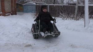 Кресло на гусеницах Зимние испытания
