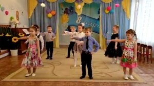 Танец к 8 марта в садике!!!