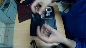 СУПЕР быстра чистка от пыли ноутбука Asus X80L