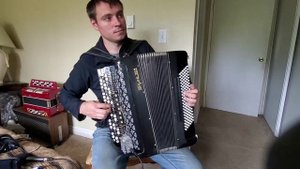 За тихой рекою на баяне