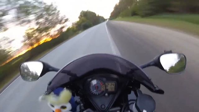 Чуть не размазался Suzuki GSXR1000 c днем рождения меня смотреть онлайн