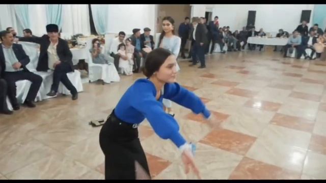 Наташа и Галюня царские ??#бахталерома #цыганскийтанец #цыганское ⚜️