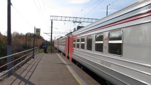 ЭД9Э-0022 прибывает резервом на станцию Бирюли