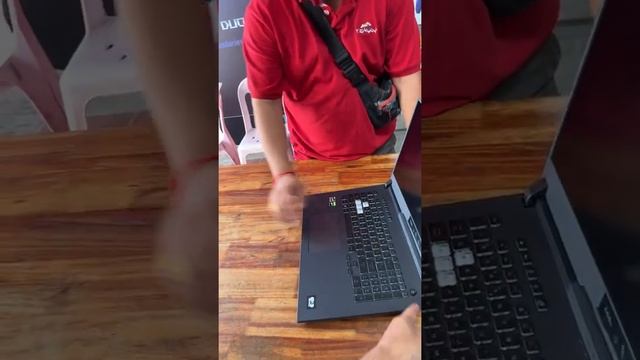 Unboxing ASUS ROG G713IH - CPU RYZEN 7 - GTX 1650 4G - 144Hz смотреть онлайн