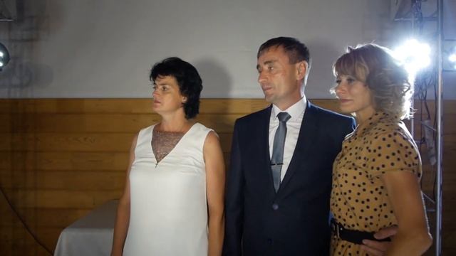 Подарок для родителей на свадьбе, душевная песня от молодожен. Очень трогательно!