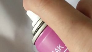 Сияны кетіру. Ақ киімдегі сияны кетіру.