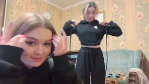 Уф переоделась на стриме?