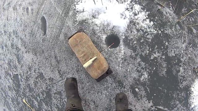 Рыбалка в челябинской области Карась по последнему льду смотреть онлайн