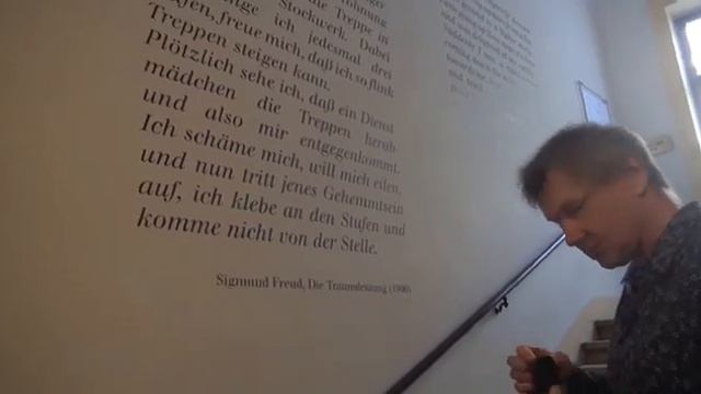По дороге в Вену. Музей-квартира Зигмунда Фрейда. Из серии "Ангел странствий"