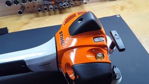 Kosa spalinowa STIHL FS 560 C-EM / Brushcutters STIHL FS 560 /  Motorsensen STIHL FS560 C-EM