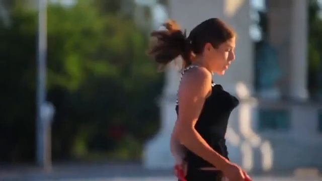 Девушка со скакалкой, лучшие трюки в мире смотреть онлайн