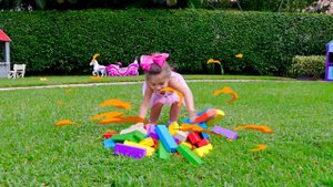 Настя Артём и Мия проходят загадочный челлендж