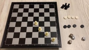 Настольная игра «В уголка» на шахматной доске