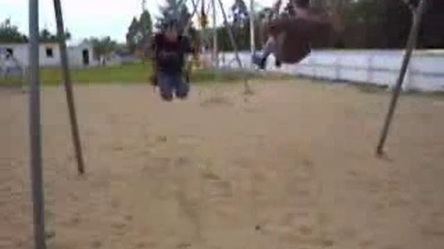 На качелях смотреть онлайн