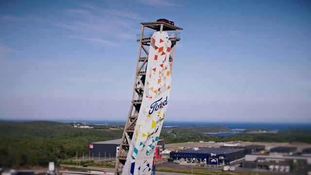 Ford Explorer Climbing Challenge is the Ultimate High for Adventurers смотреть онлайн