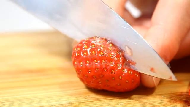 Невероятно вкусный освежающий Коктейль из Клубники и Базилика  Минута дела