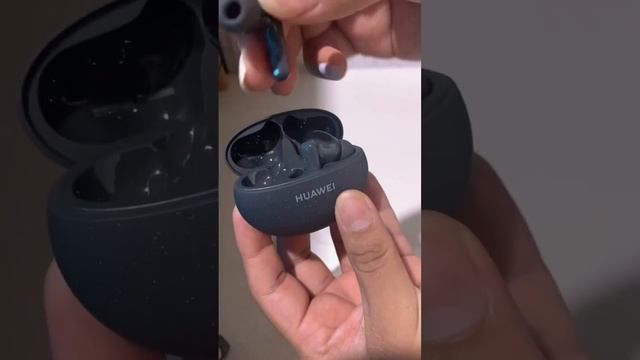 Unboxing Huawei FreeBuds 5i ? #huawei #shots
