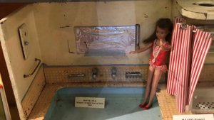 ? Посещение детского музея игрушек во Франции История игрушек машины куклы тракторы ракеты