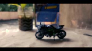 KAWASAKI NINJA H2R, MAISTO 1:18 FRESH METAL 2 WHEELERS