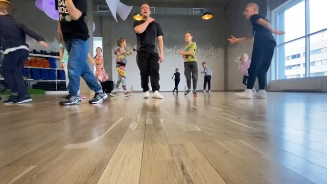 Брейк Данс дети смотреть онлайн