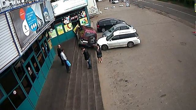 Джип въехал в детскую комнату на Мирамаксе 5 июня 2015 года смотреть онлайн