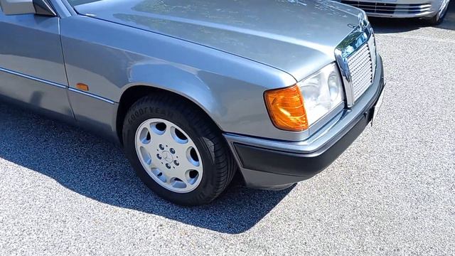 Mercedes-Benz 200E W124 Targa Oro ASI смотреть онлайн